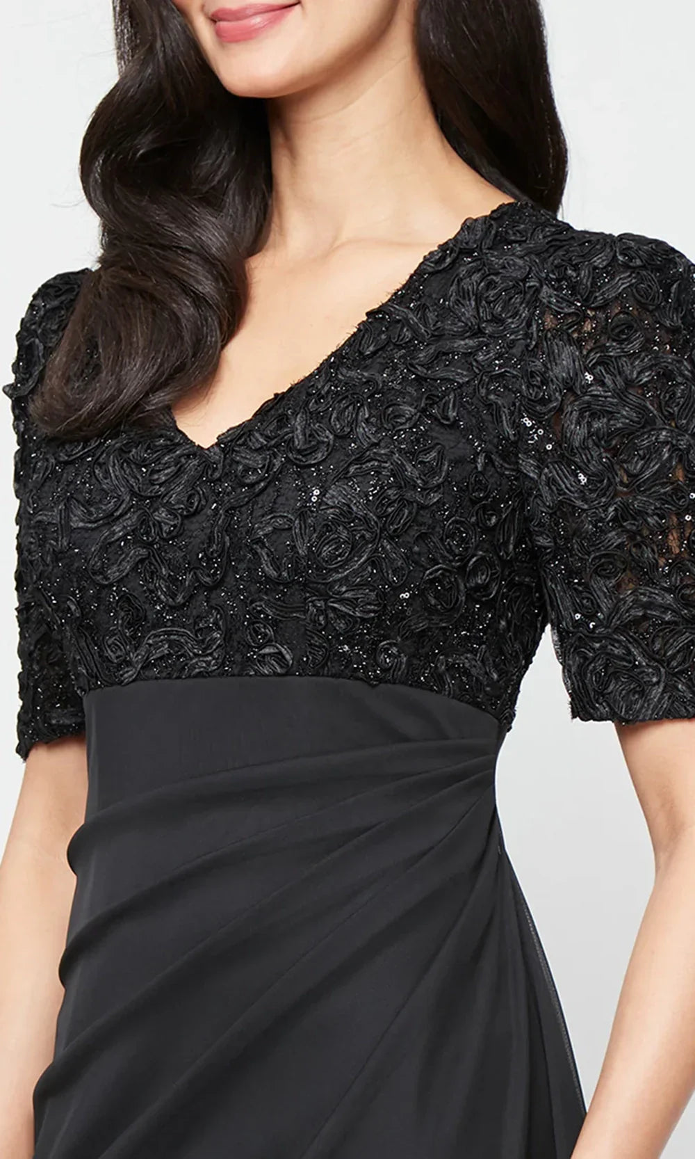 Alex Evenings 81122633 - Long Empire Waist V-Neck Evening Gown