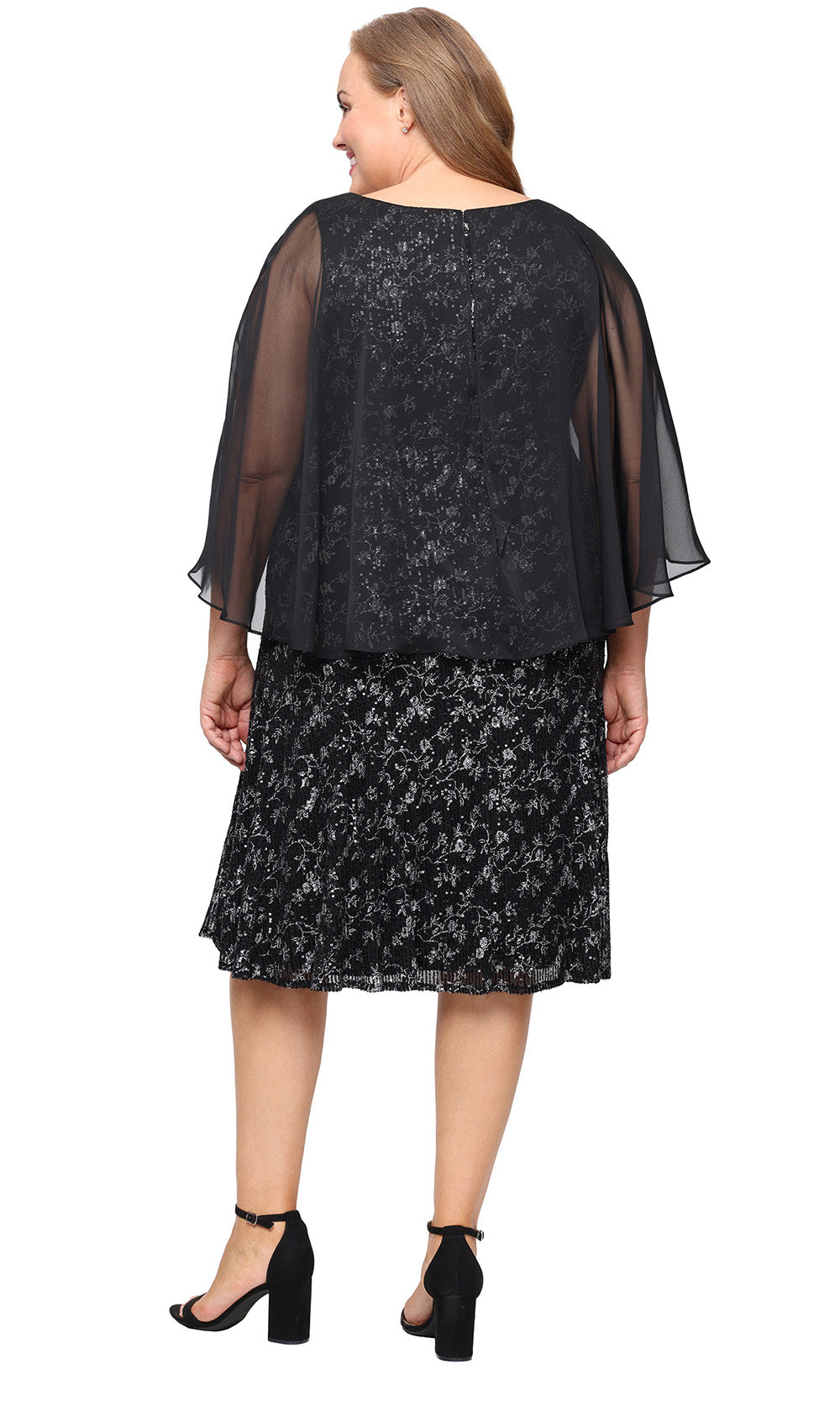 S.L. Fashions 9496488 - Bateau Neck Knee-Length Dress