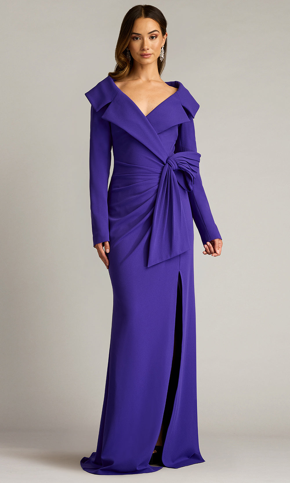 Tadashi Shoji BOS25144L - Boleyn Portrait Collar Long Sleeve Gown