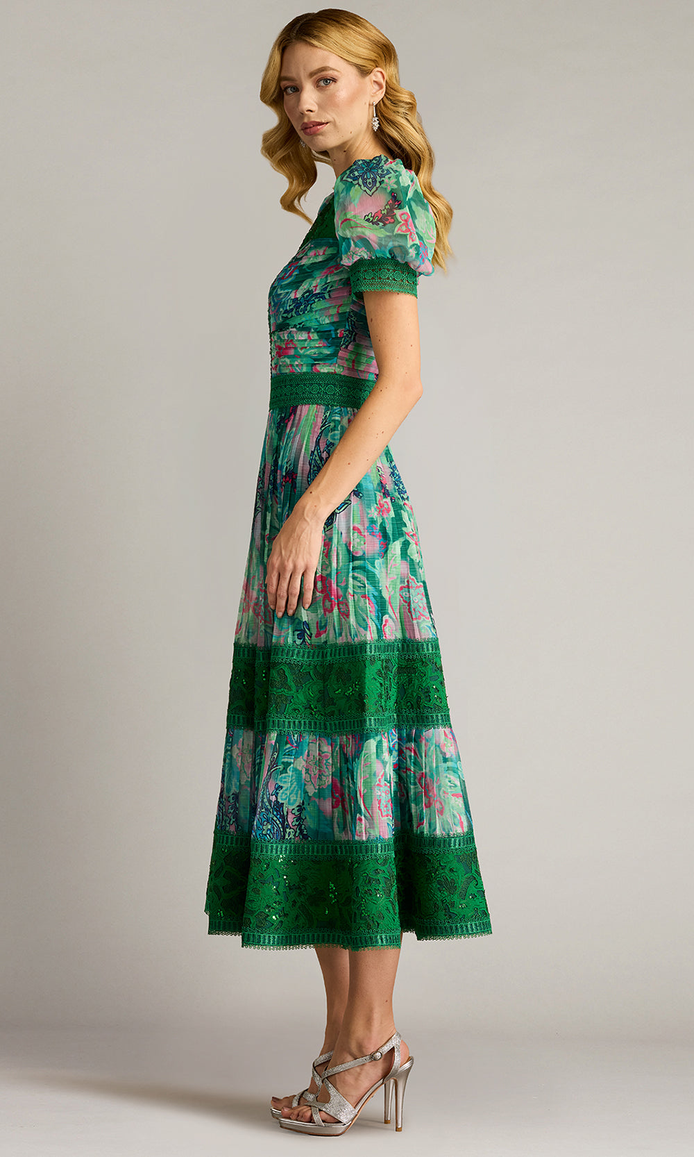 Tadashi Shoji CHP25198MD - V-Neckline Ambria Floral Print Midi Dress