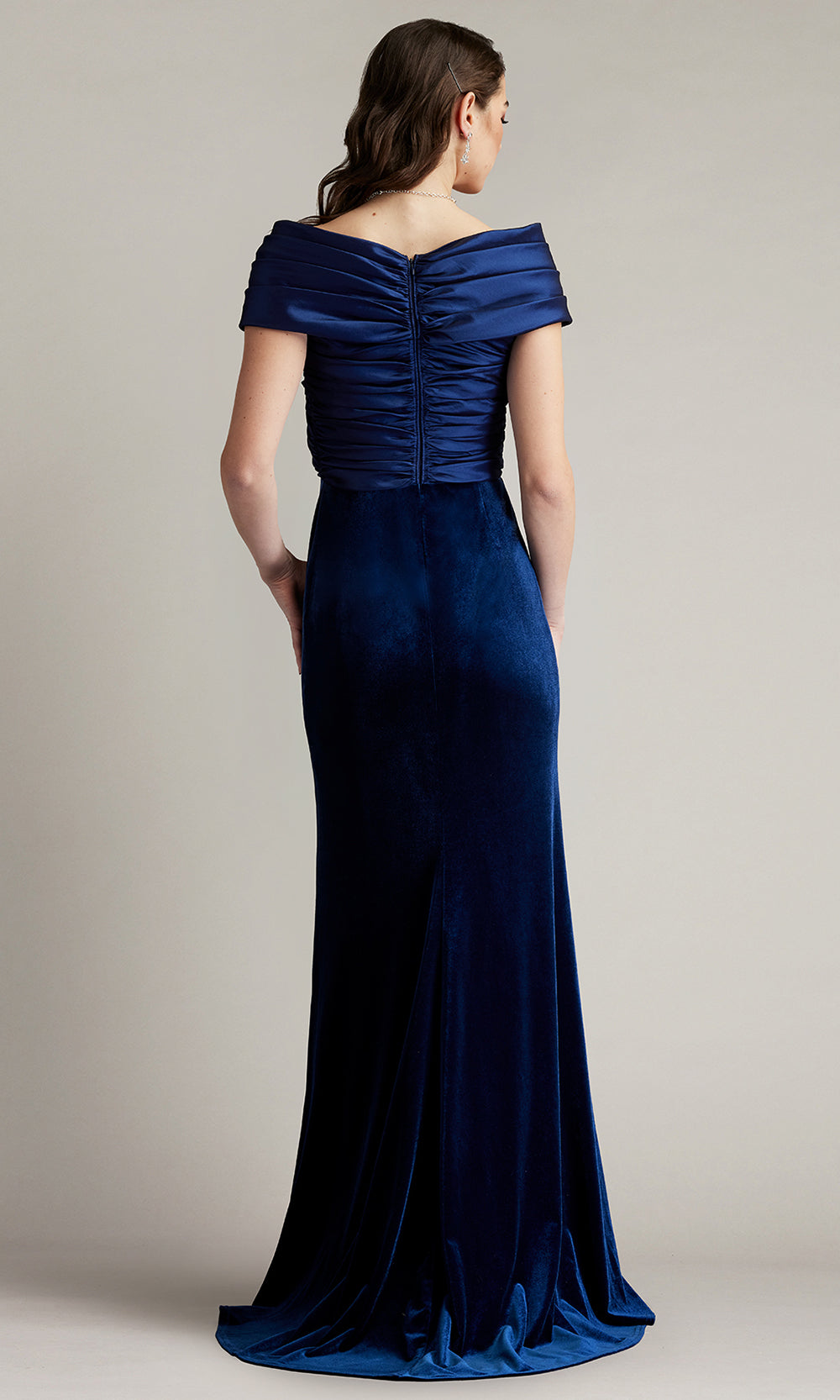 Tadashi Shoji BAL24730L - Baxter Portrait Collar Off Shoulder Gown