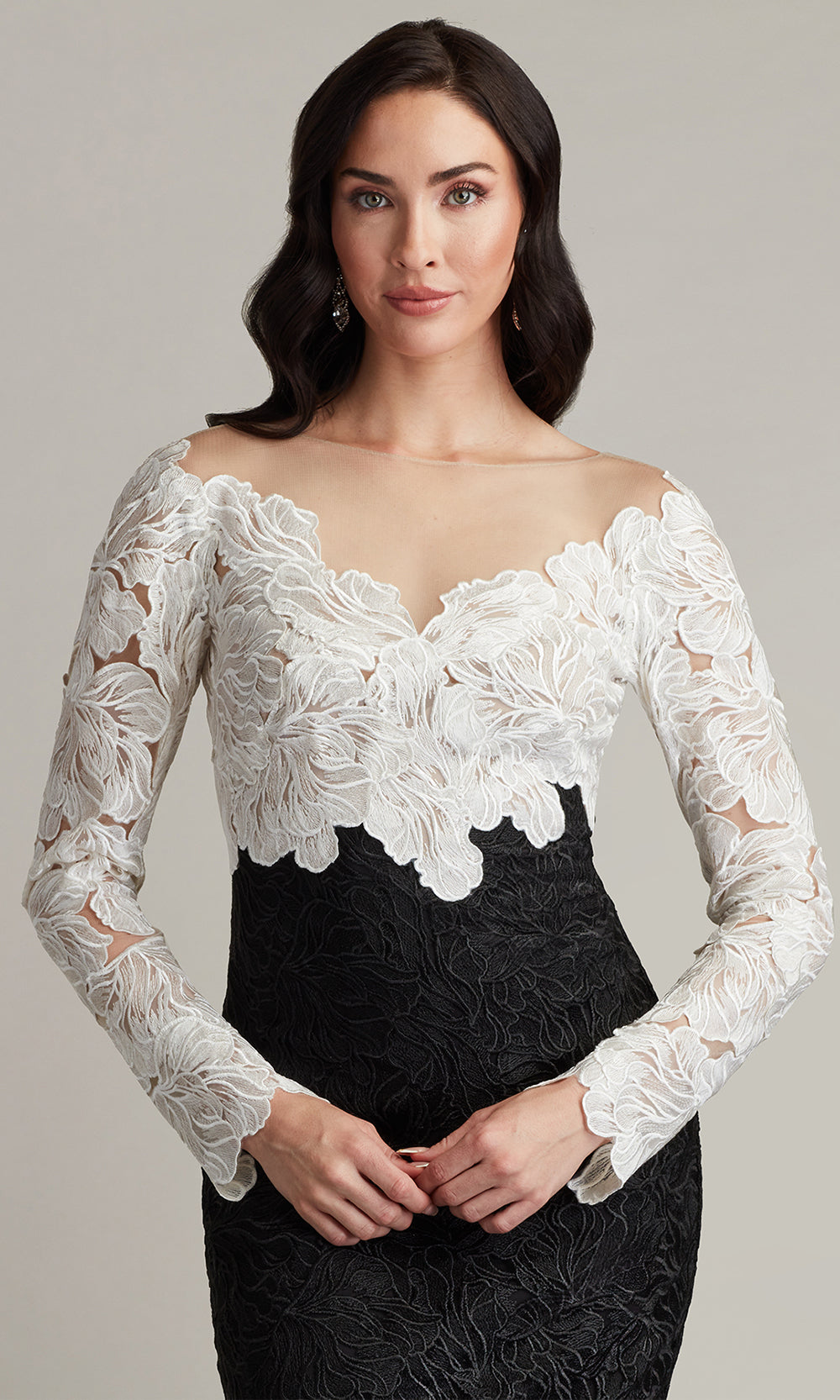 Tadashi Shoji CHG24879M - Golie Embroidered Bodice Illusion Knee-Length Dress