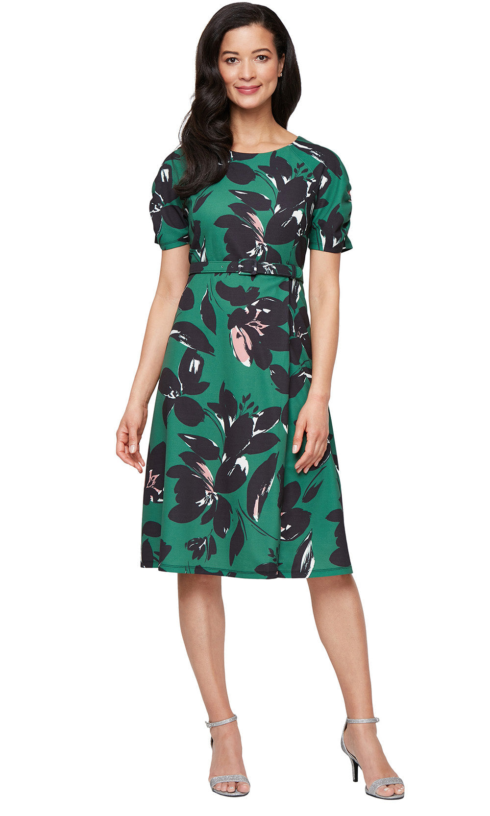 S.L. Fashions 9130266 - Short Sleeve Floral Knee-Length Dress