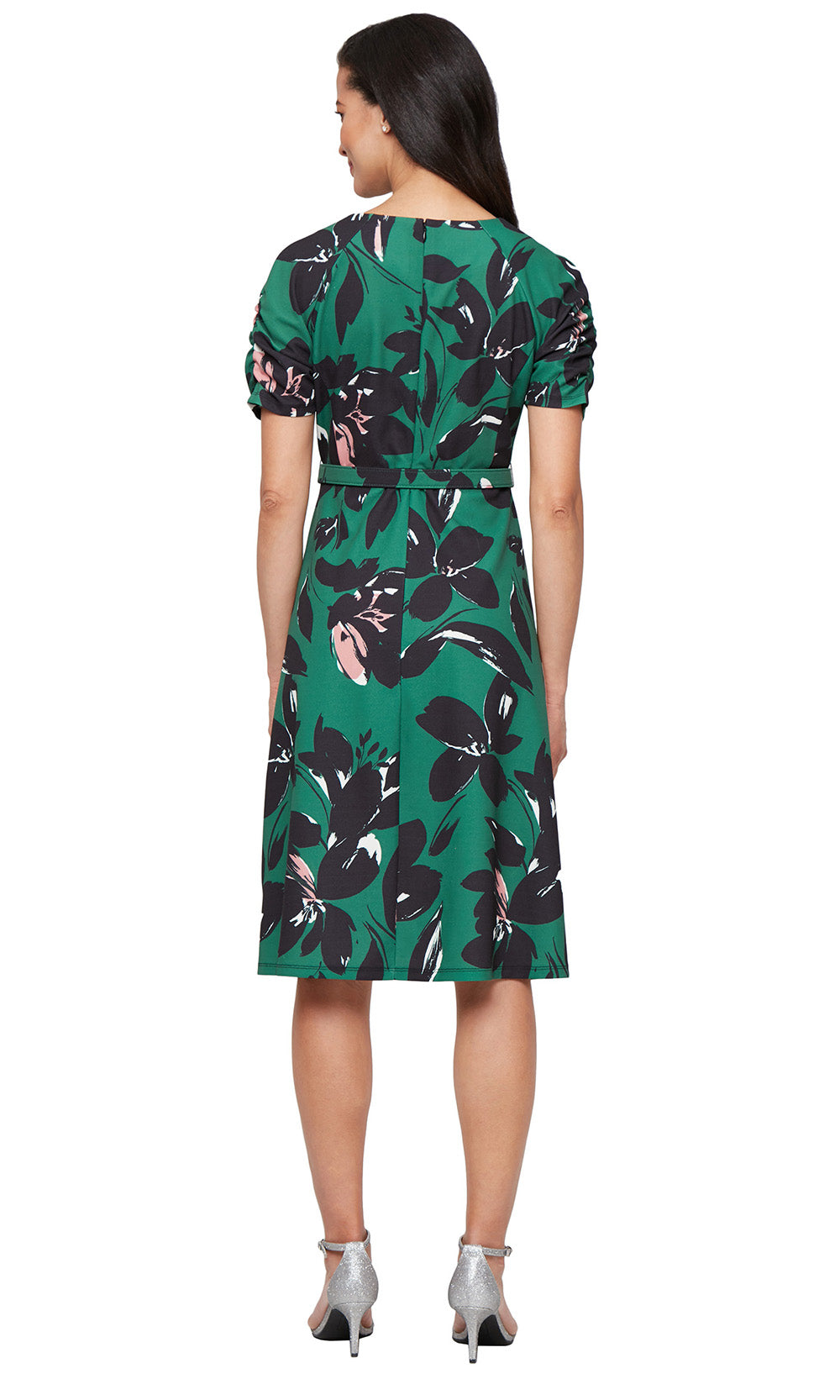 S.L. Fashions 9130266 - Short Sleeve Floral Knee-Length Dress