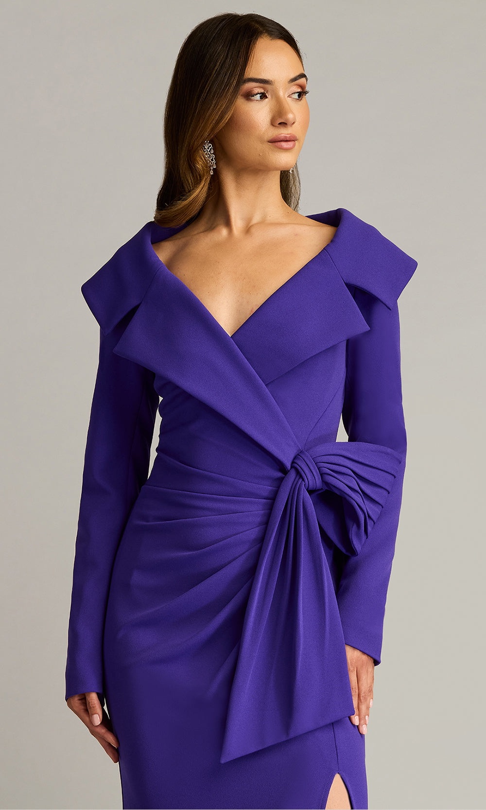Tadashi Shoji BOS25144L - Boleyn Portrait Collar Long Sleeve Gown